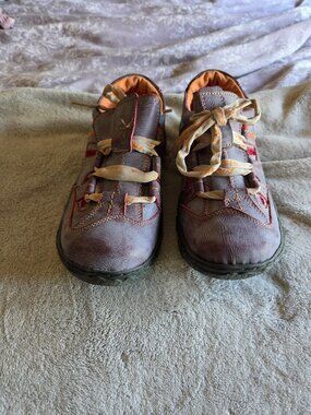 TMA Eyes shoes size 8/40